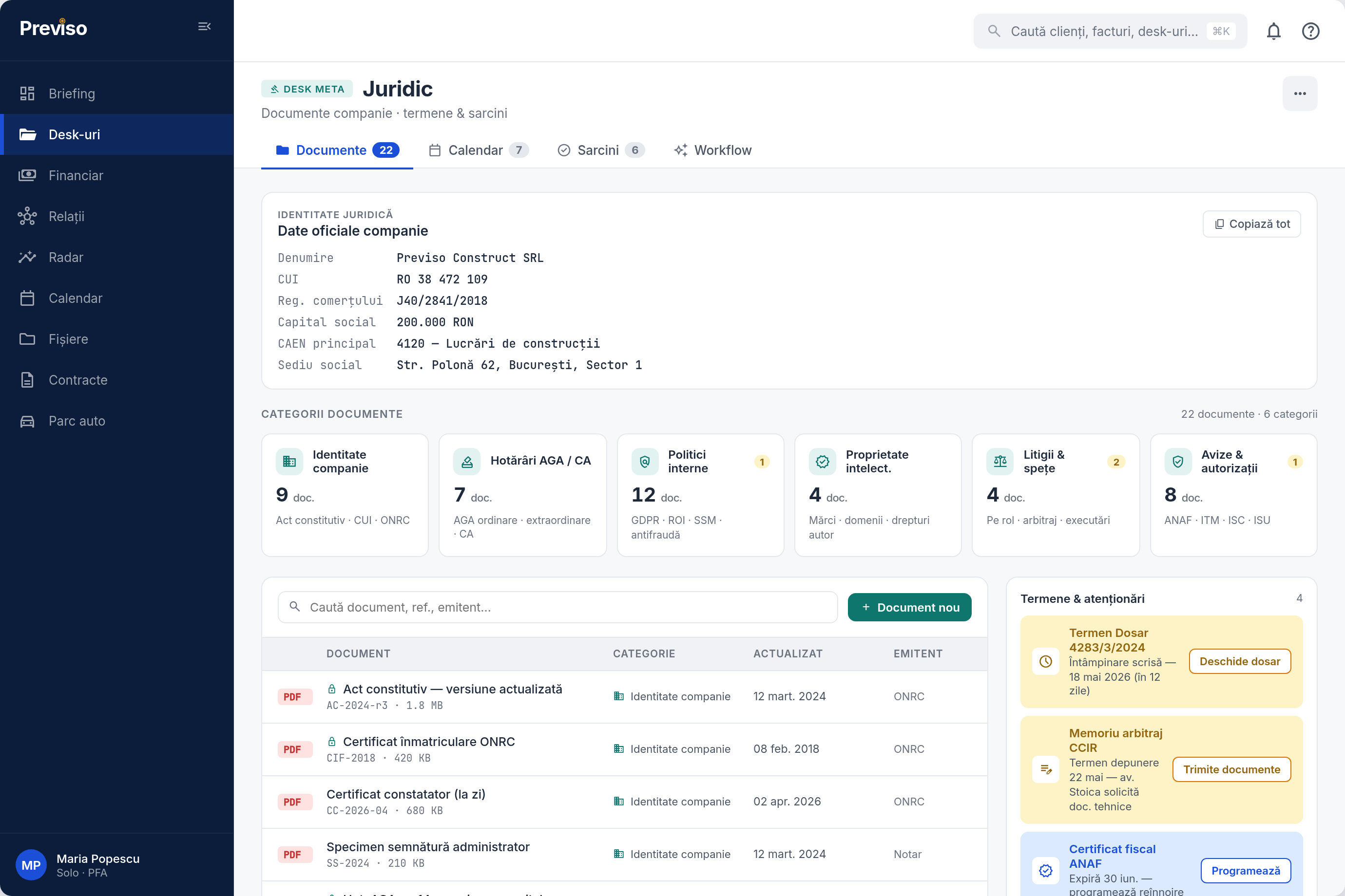 Desk-ul Juridic din Previso, cu documentele companiei, termenele și atenționările extrase din contracte.